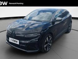 Noir Utilisé 2022 Renault Mégane Techno Berline | 23 990 € (Prix juste)