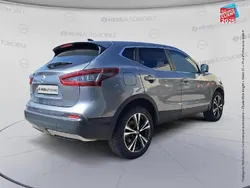 Rouge Utilisé 2021 Nissan Qashqai N-Connecta SUV | 17 999 € (Prix juste)