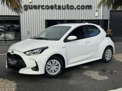 Blanc Utilisé 2021 Toyota Yaris Hybrid Business Edition Berline | 15 990 € (Bon prix)