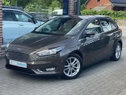Brun Utilisé 2017 Ford Focus Titanium Berline | 10 950 € (Bon prix)