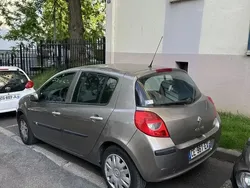 Utilisé 2008 Renault Clio II Authentique Berline | 2 900 € (Prix juste)