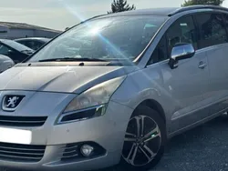 Utilisé 2013 Peugeot 5008 Allure Monospace | 6 490 € (Prix juste)
