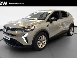 Gris Utilisé 2024 Renault Captur Evolution SUV | 19 990 € (Prix juste)