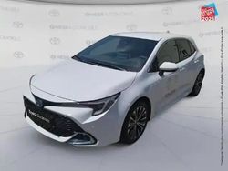 Blanc Utilisé 2024 Toyota Corolla Design Berline | 26 499 € (Prix juste)