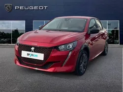 Rouge Utilisé 2022 Peugeot e-208 Style Citadine | 16 990 € (Prix juste)
