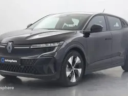 Noir Utilisé 2022 Renault Mégane Equilibre SUV | 23 499 € (Prix juste)