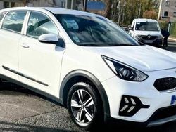 Blanc Utilisé 2020 Kia Niro Motion SUV | 15 990 € (Prix juste)