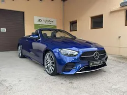 Bleu Utilisé 2021 Mercedes E220 AMG Cabriolet | 49 990 € (Prix juste)