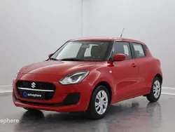 Rouge Utilisé 2023 Suzuki Swift Berline | 18 199 € (Prix juste)