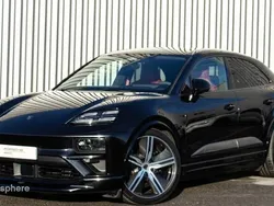 Noir Utilisé 2024 Porsche Macan Turbo SUV | 129 900 €