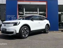 Blanc glacier Nouvelle 2024 Ford Explorer Extended Range SUV | 44 999 € (Prix assez cher)