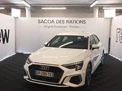 Blanc Utilisé 2023 Audi A3 Sportback S-Line Berline | 34 990 € (Prix juste)