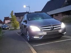 Utilisé 2015 Mercedes B180 Monospace | 8 900 € (Prix juste)