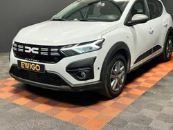 Blanc Utilisé 2023 Dacia Sandero Expression Citadine | 14 800 € (Prix juste)