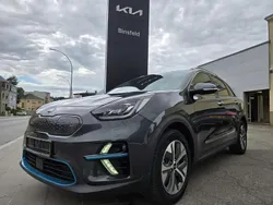 Gris Utilisé 2022 Kia e-Niro SUV | 26 990 € (Prix cher)