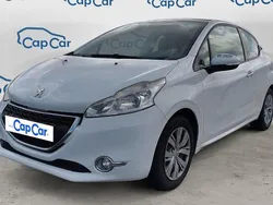 Blanc Utilisé 2013 Peugeot 208 Active Citadine | 5 340 € (Prix juste)