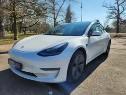 Utilisé 2020 Tesla Model 3 Long Range Berline | 31 990 € (Prix juste)