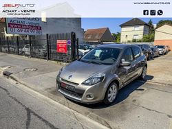 Beige Utilisé 2010 Renault Clio II Exception Berline | 6 480 € (Prix juste)