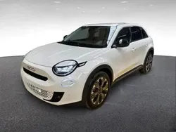 Blanc Utilisé 2024 Fiat 600 Berline | 22 890 € (Prix juste)