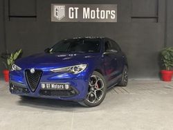 Utilisé 2021 Alfa Romeo Stelvio Veloce SUV | 35 900 € (Prix juste)