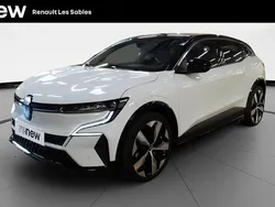 Blanc Utilisé 2023 Renault Mégane Techno Berline | 26 490 € (Prix juste)