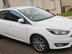 Blanc Utilisé 2015 Ford Focus S Berline | 7 000 € (Prix juste)