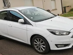 Blanc Utilisé 2015 Ford Focus S Berline | 7 000 € (Prix juste)