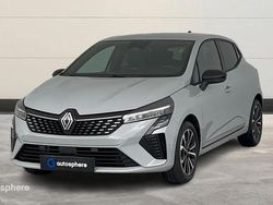 Gris Utilisé 2024 Renault Clio V Techno Berline | 18 999 € (Prix cher)