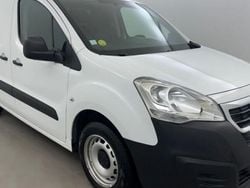 Utilisé 2018 Peugeot Partner Premium Van | 11 990 € (Prix juste)