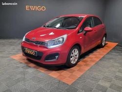 Rouge Utilisé 2014 Kia Rio Active Berline | 6 890 € (Prix juste)