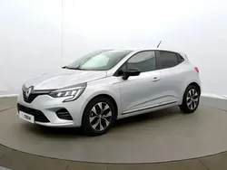 Gris Utilisé 2023 Renault Clio V Intens Citadine | 14 490 € (Bon prix)