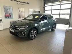 Noir Nouvelle 2025 VW T-Roc R-line Edition SUV | 39 900 € (Prix assez cher)