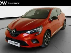 Orange Utilisé 2023 Renault Clio V Techno Citadine | 16 499 € (Prix juste)