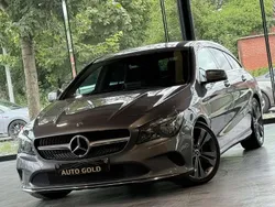 Gris Utilisé 2019 Mercedes CLA200 Break | 17 950 € (Super prix)