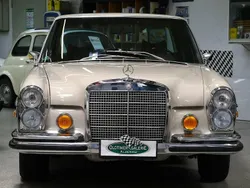 Beige Utilisé 1971 Mercedes 280 SE Berline | 25 950 €