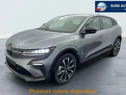 Gris Nouvelle 2025 Renault Mégane Evolution Berline | 35 746 € (Prix cher)