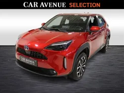 Rouge Utilisé 2023 Toyota Yaris Hybrid Plus | 26 690 € (Prix cher)