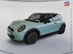Ocean wave green Utilisé 2024 Mini Cooper Favoured Citadine | 32 999 €