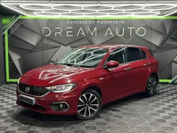 Rouge Utilisé 2016 Fiat Tipo Lounge Berline | 7 990 € (Prix juste)