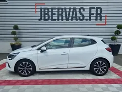 Blanc Utilisé 2021 Renault Clio V Intens Berline | 13 599 € (Prix juste)