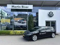 Noir Utilisé 2025 VW Golf VIII Life Berline | 33 743 € (Prix assez cher)