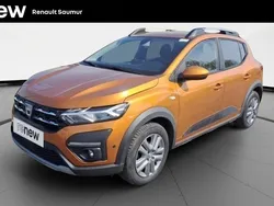 Orange Utilisé 2022 Dacia Sandero Comfort Citadine | 14 990 € (Prix juste)