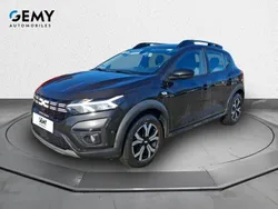 Noir Utilisé 2024 Dacia Sandero Expression Citadine | 16 990 € (Prix juste)