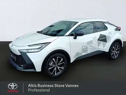 Utilisé 2024 Toyota C-HR Design SUV | 32 490 € (Prix juste)