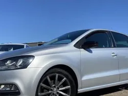 Gris Utilisé 2015 VW Polo Citadine | 7 990 €