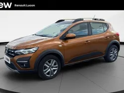 Orange Utilisé 2022 Dacia Sandero Comfort Citadine | 12 990 € (Bon prix)