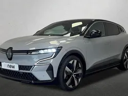 Gris Utilisé 2023 Renault Mégane Techno Berline | 26 990 € (Prix juste)
