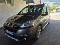 Brun Utilisé 2016 Citroën Berlingo Monospace | 15 500 € (Prix cher)