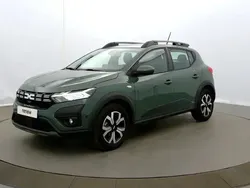 Gris Utilisé 2024 Dacia Sandero Expression Citadine | 16 980 € (Prix juste)