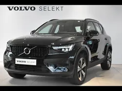 Noir Utilisé 2023 Volvo XC40 Plus SUV | 41 500 € (Prix juste)